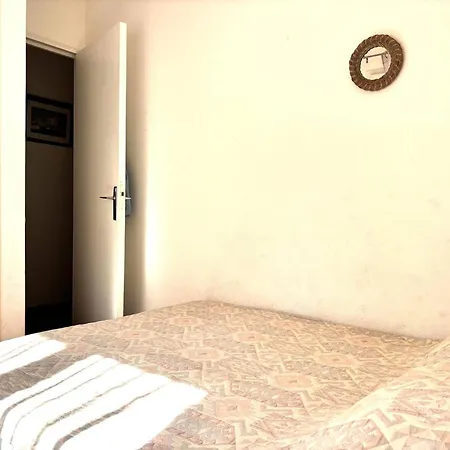 Апартаменты T3 Rez-de-jardin Pres Des Plages Avec Parking - Fr-1-826-21