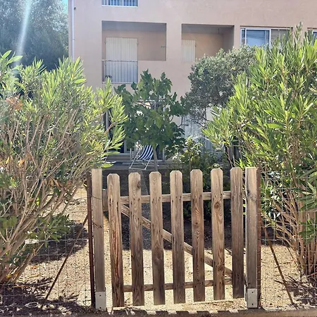 T3 Rez-de-jardin Pres Des Plages Avec Parking - Fr-1-826-21 Апартаменты *